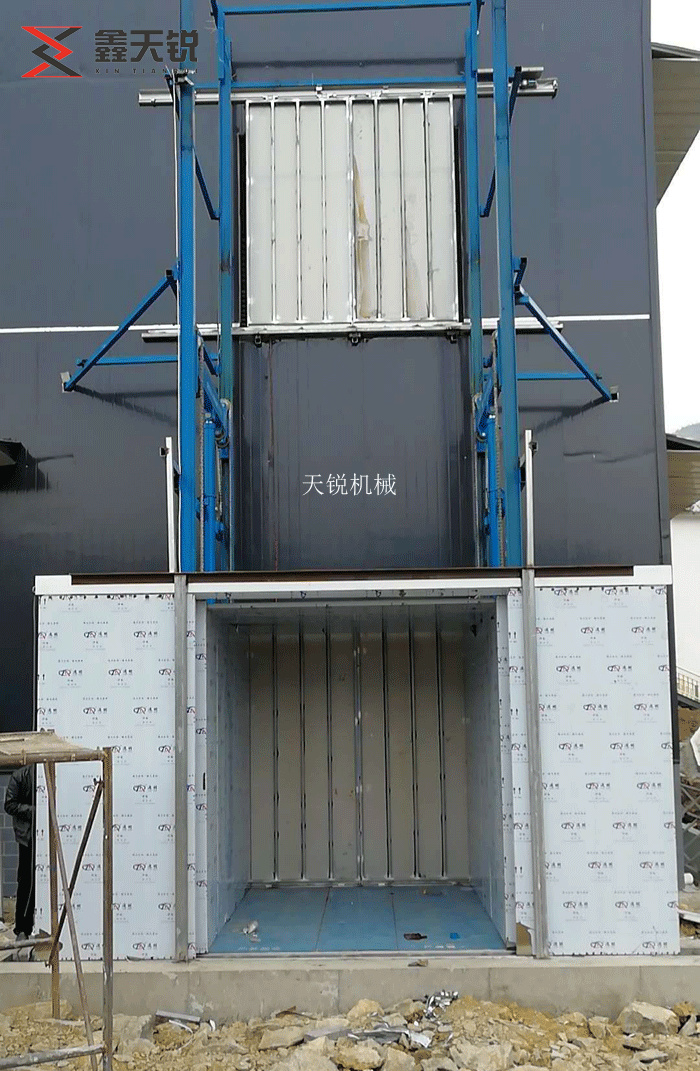 重庆城区轿厢式升降货梯